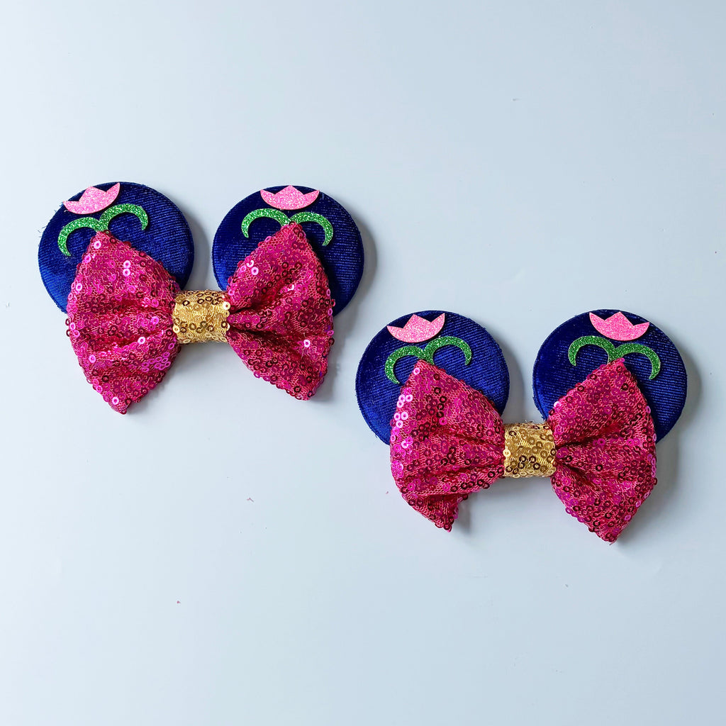 Ana Shoe Ears